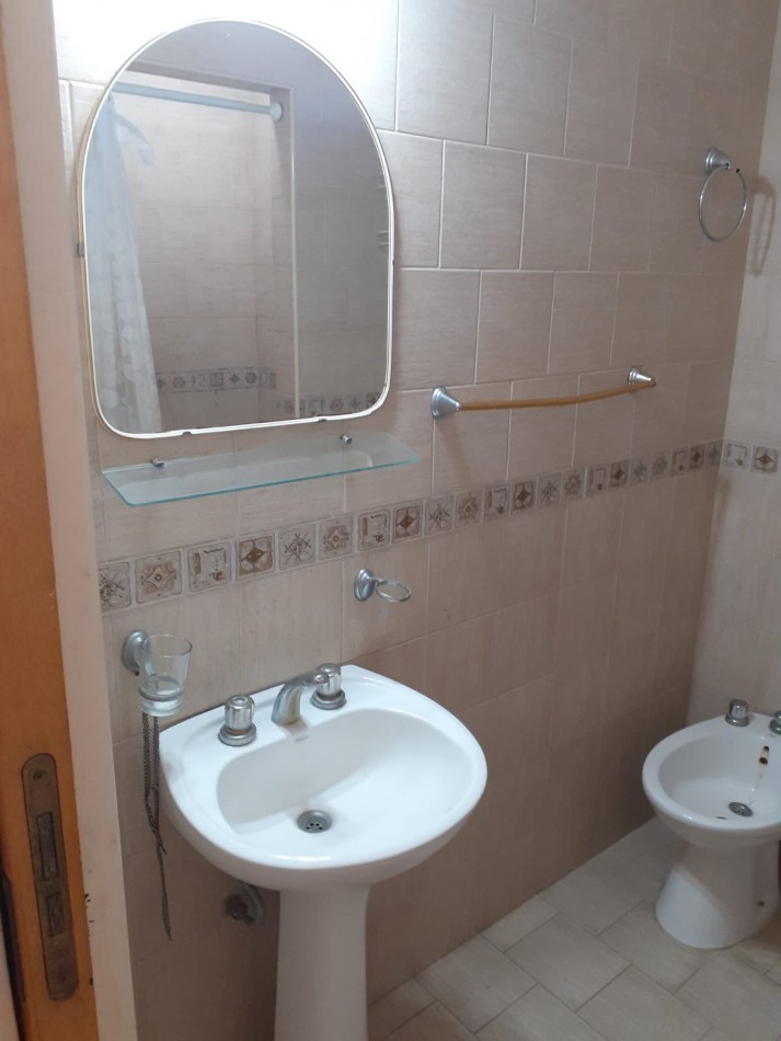 DEPTO 3 AMB FRENTE AL MAR CON ESTACIONAMIENTO 