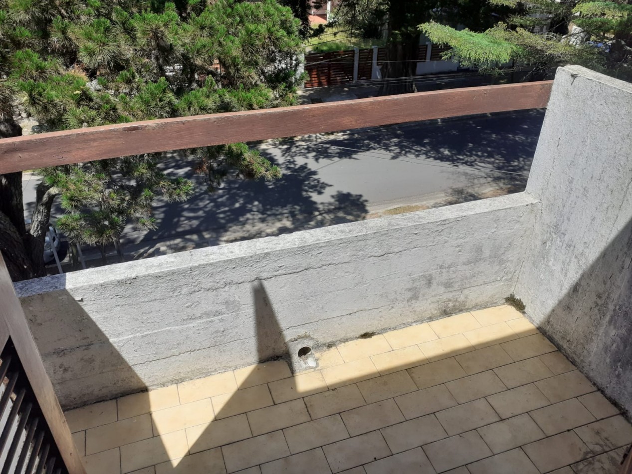 Venta Amplio Triplex Con Garage Cubierto