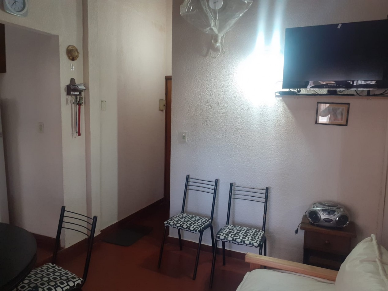 Venta Depto 2 Amb Con Balcon A La Calle A 1 1/2 Cuadra Del Mar