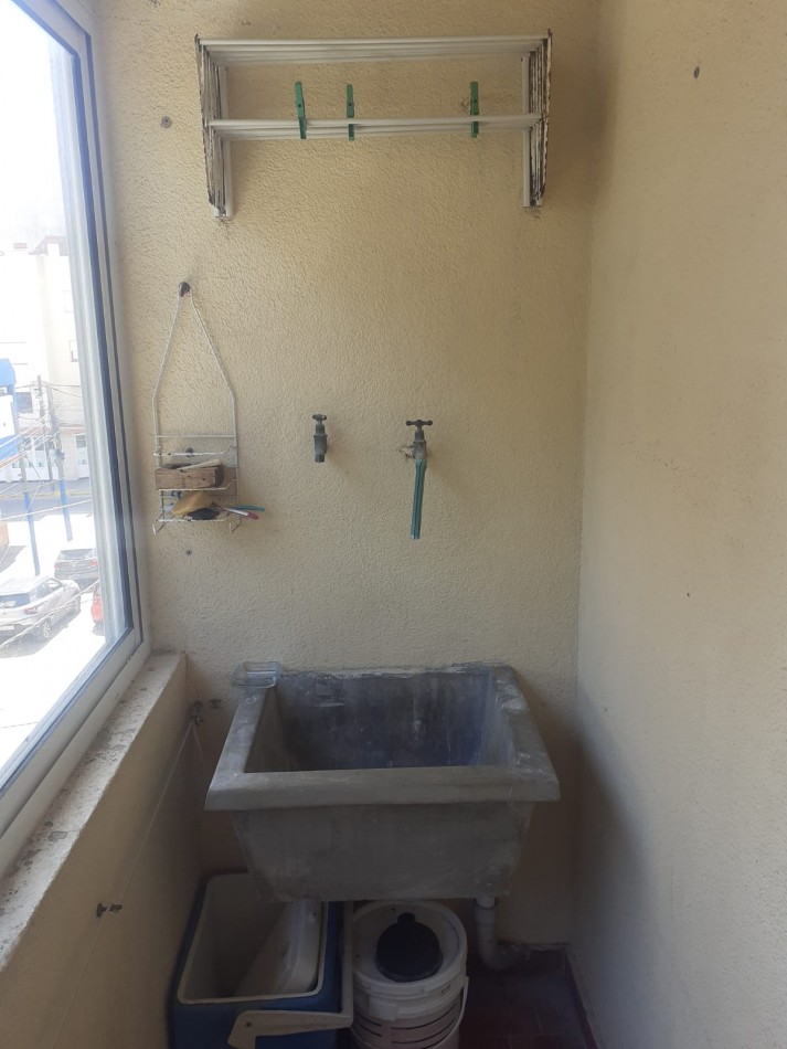 Venta Depto 2 Amb Con Balcon A La Calle A 1 1/2 Cuadra Del Mar