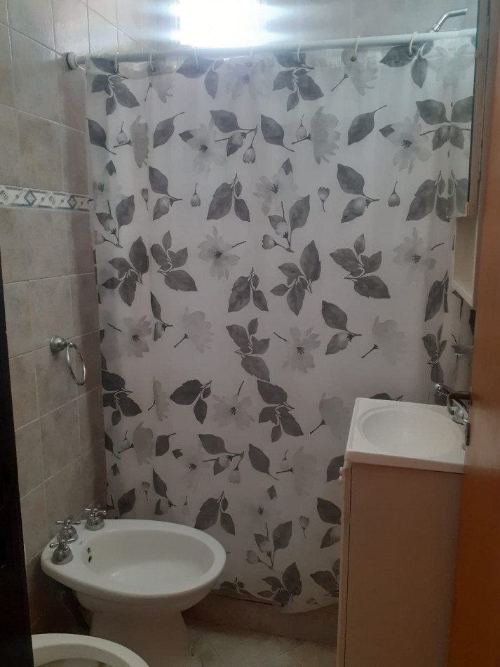 Venta Depto 2 Amb Con Balcon A La Calle A 1 1/2 Cuadra Del Mar