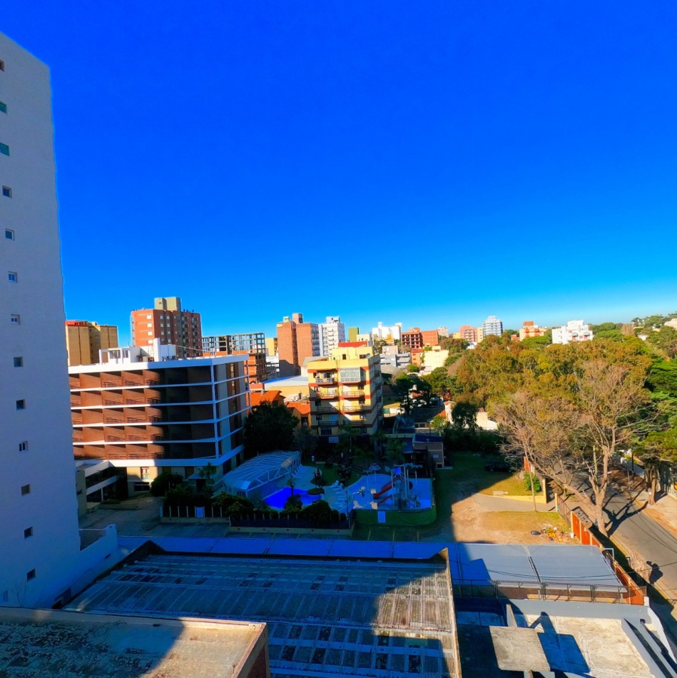 Venta Depto 2 Amb Con Balcon Y Vista Parcial Al Mar 