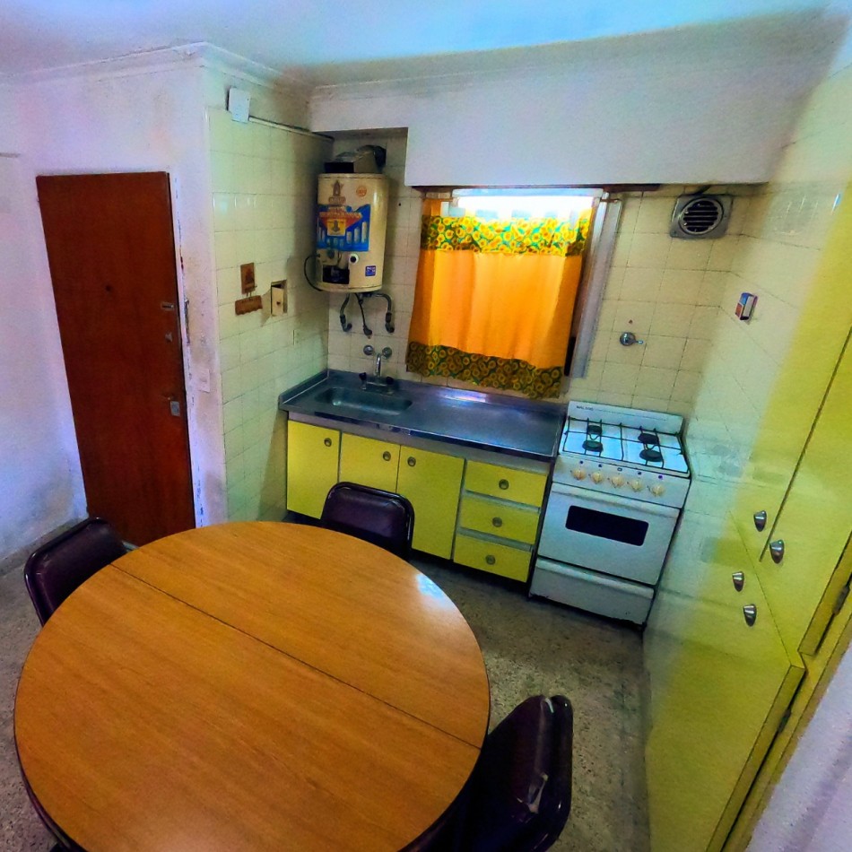 Venta 2 Amb Con Cochera Cubierta Patio Y Parrilla