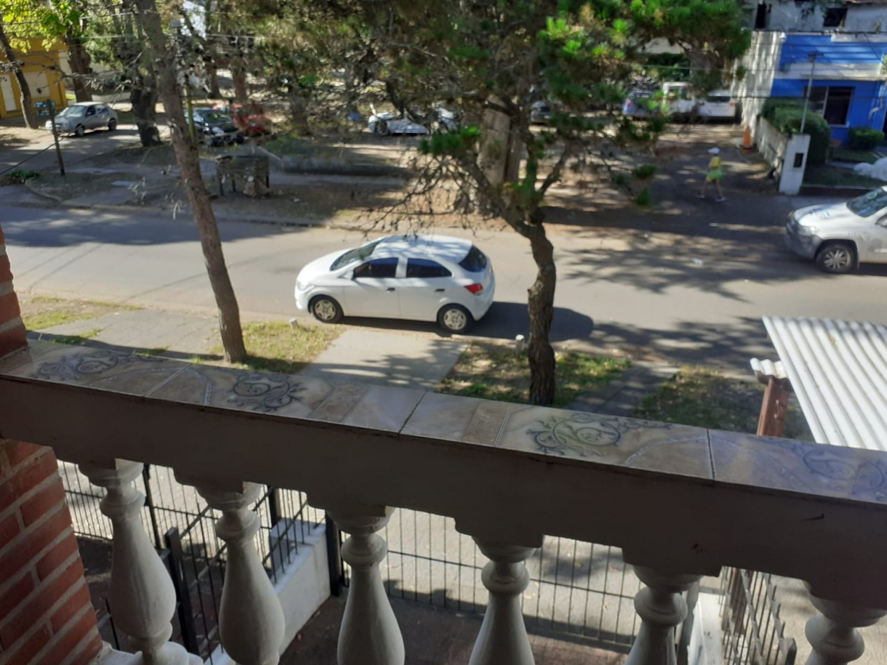 Venta Impecable Duplex Con Patio Y Espacio Vehicular