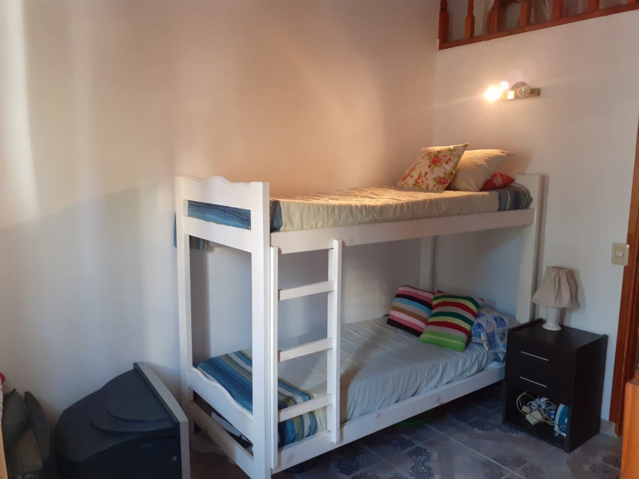 Venta Impecable Duplex Con Patio Y Espacio Vehicular