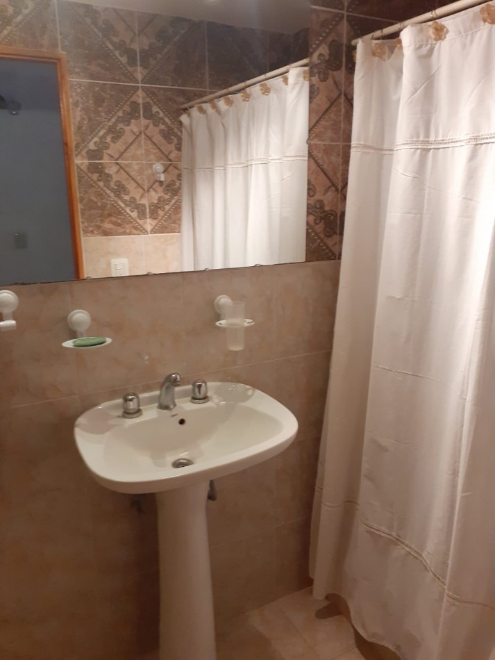 Venta Impecable Duplex Con Patio Y Espacio Vehicular