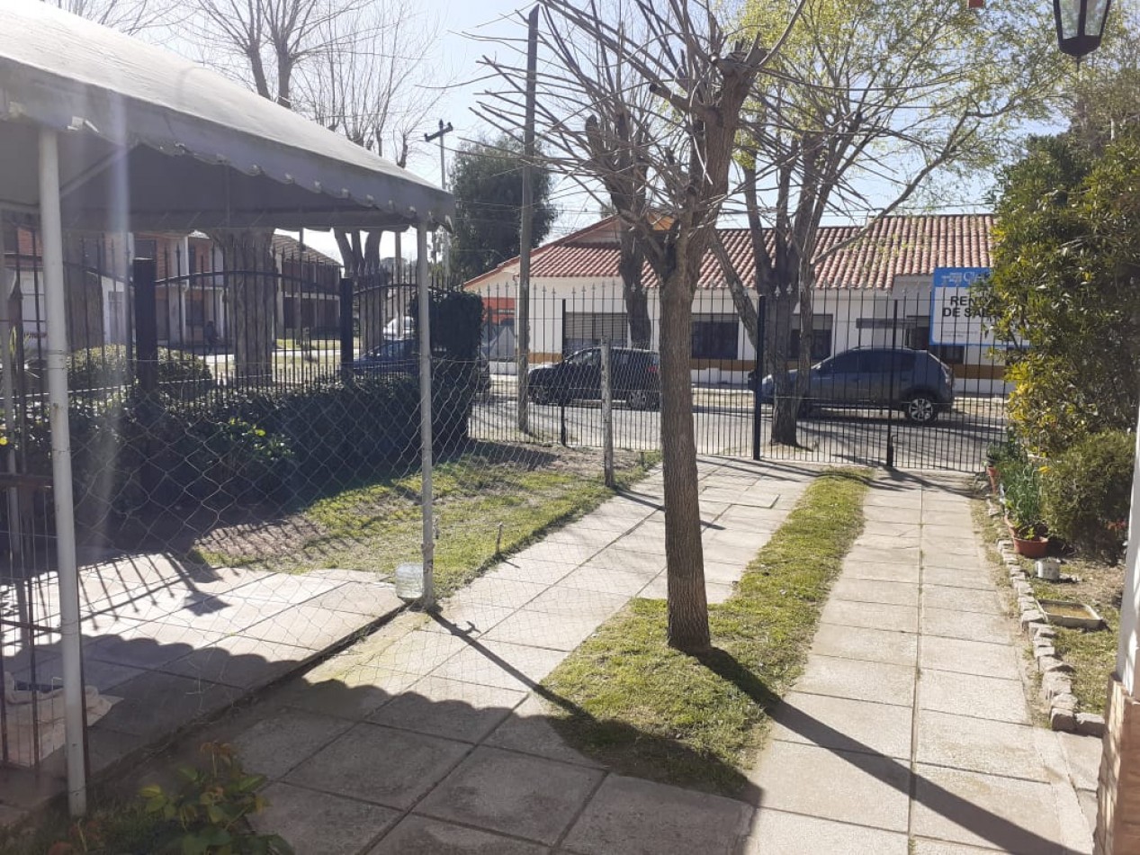 Venta Casa+ Duplex+ Depto En La Lucila Del Mar