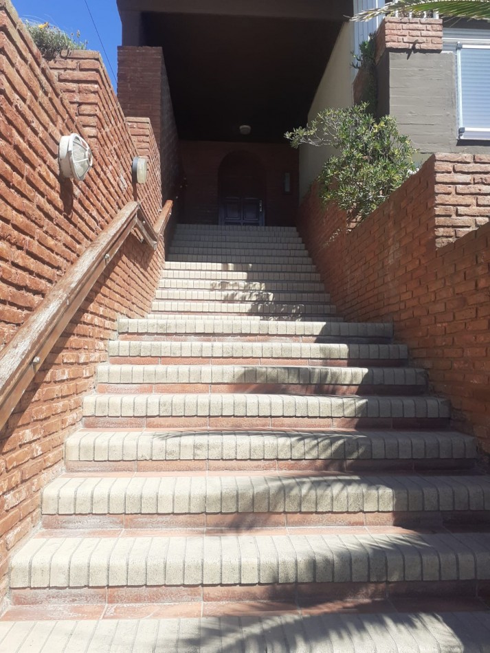 ALQ.TEMP 2 AMB CON WIFI, VISTA AL MAR Y COCHERA CUBIERTA