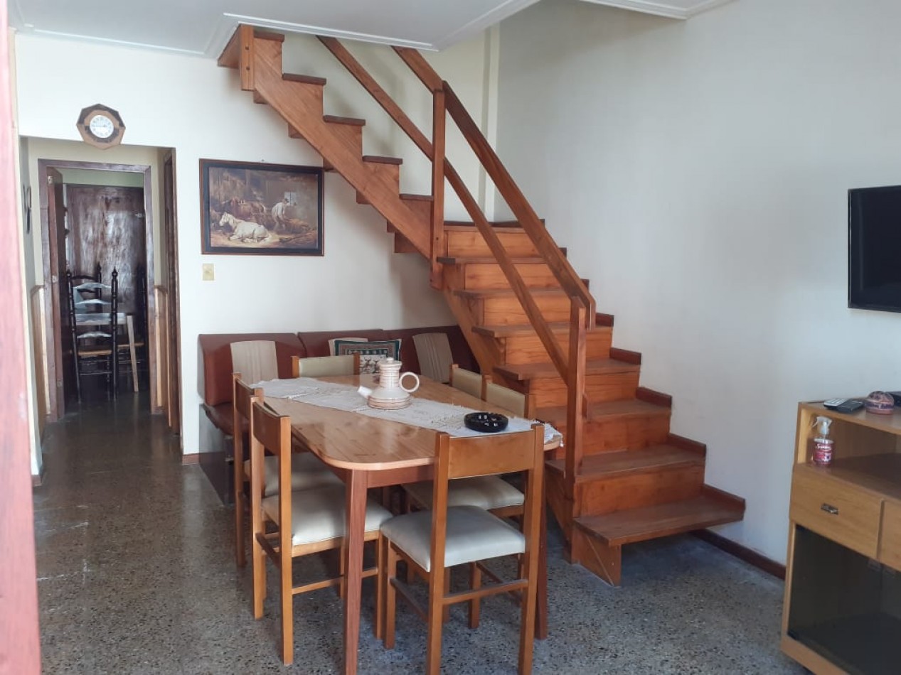 ALQ.TEMP DUPLEX CON WIFI, PARRILLA Y ENTRADA DE AUTO