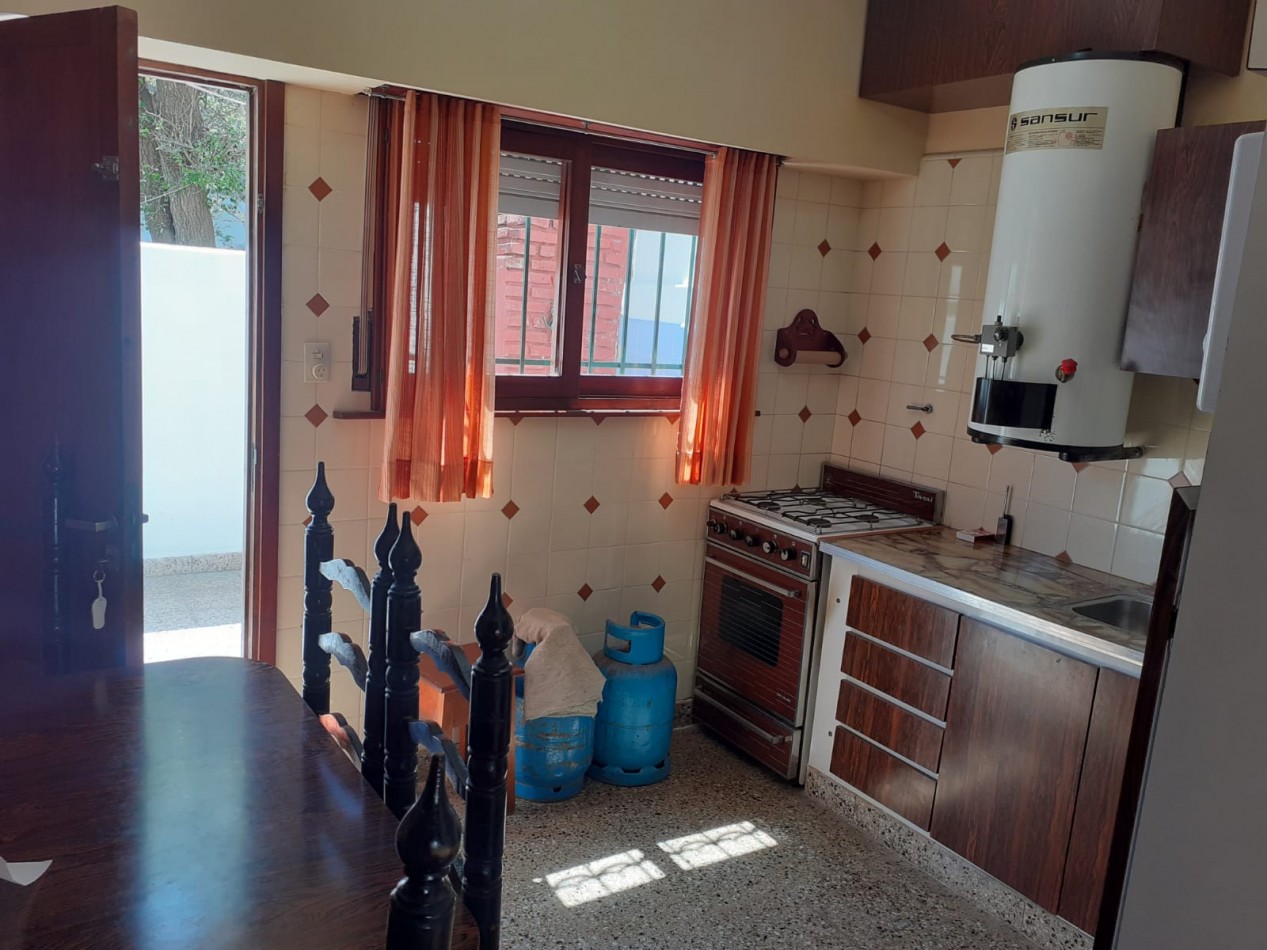 ALQ.TEMP DUPLEX CON WIFI, PARRILLA Y ENTRADA DE AUTO