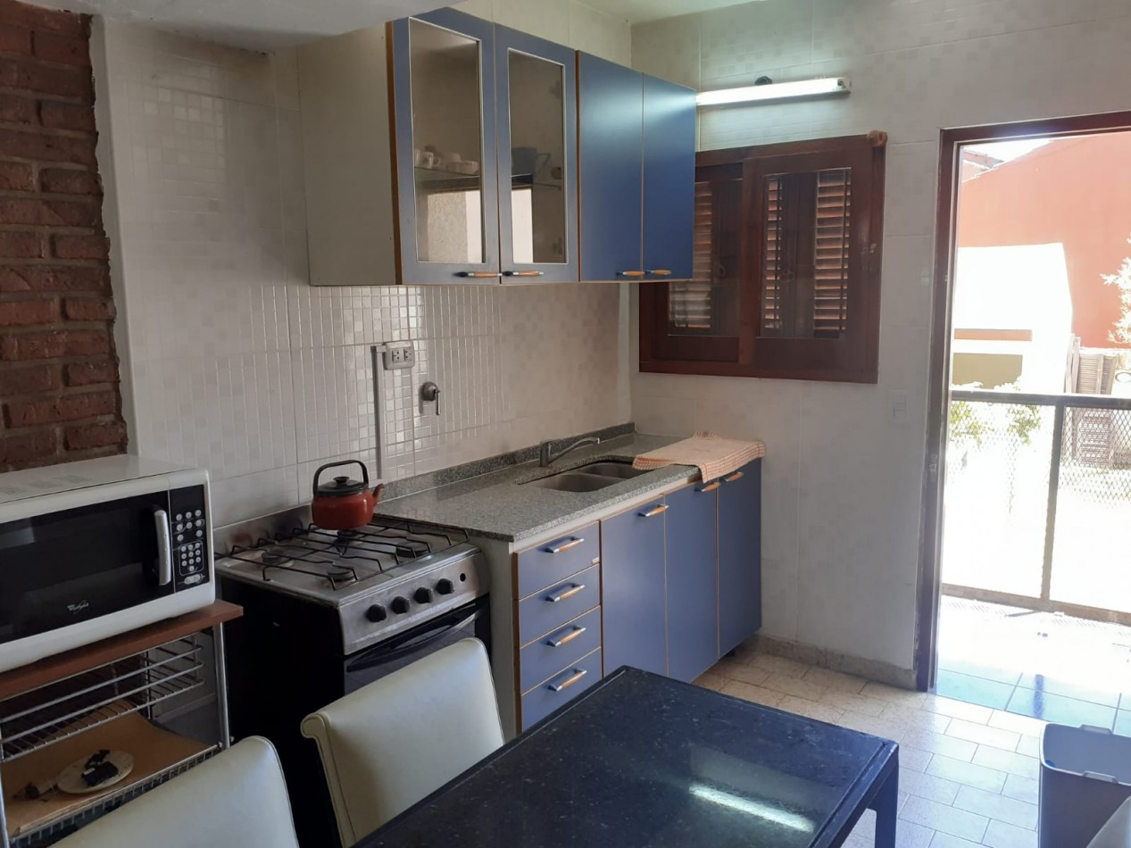 ALQ.TEMP TRIPLEX CON WIFI-PARRILLA-GARAGE