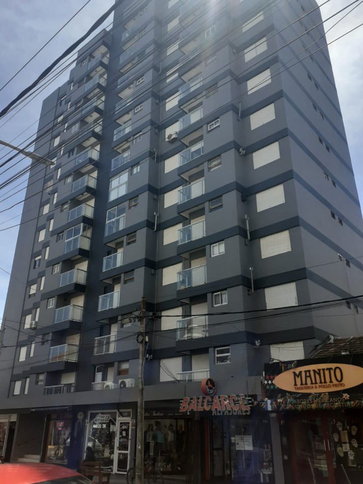 ALQ.TEMP 3 AMB EN PLENO CENTRO A 1 CUADRA DEL MAR