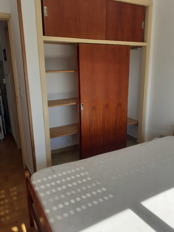 ALQ.TEMP 2 AMB CON WIFI A 1 CUADRA DEL MAR