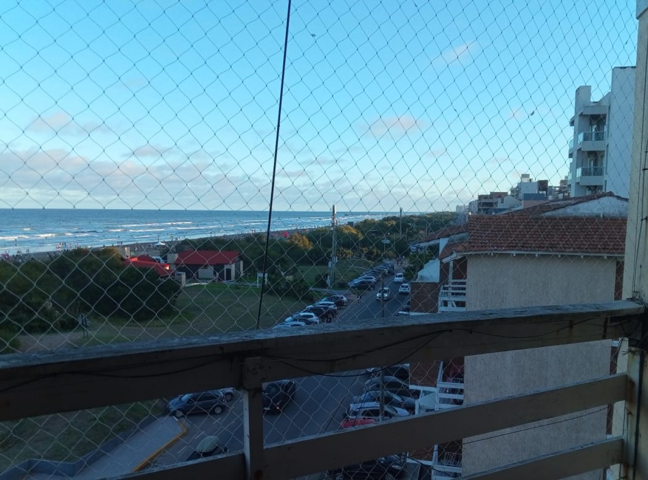 VENTA DEPTO 3 AMB CON IMPECABLE VISTA AL MAR