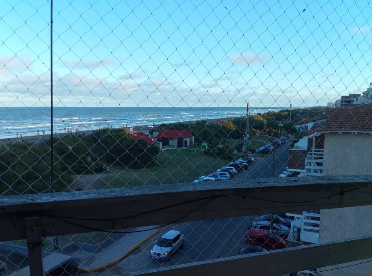 VENTA DEPTO 3 AMB CON IMPECABLE VISTA AL MAR