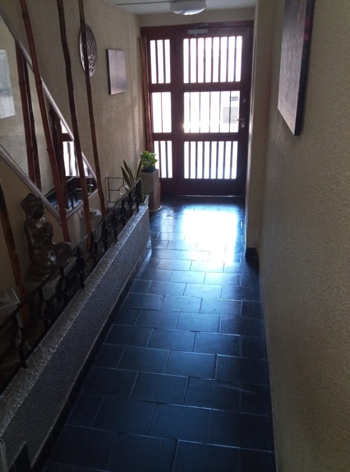 Venta  depto 2 amb con amplio Patio