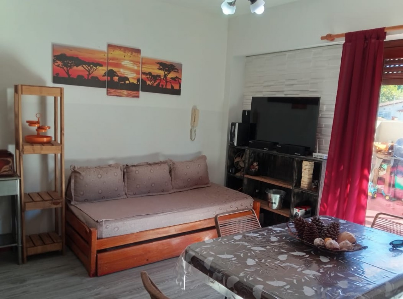 Venta  depto 2 amb con amplio Patio
