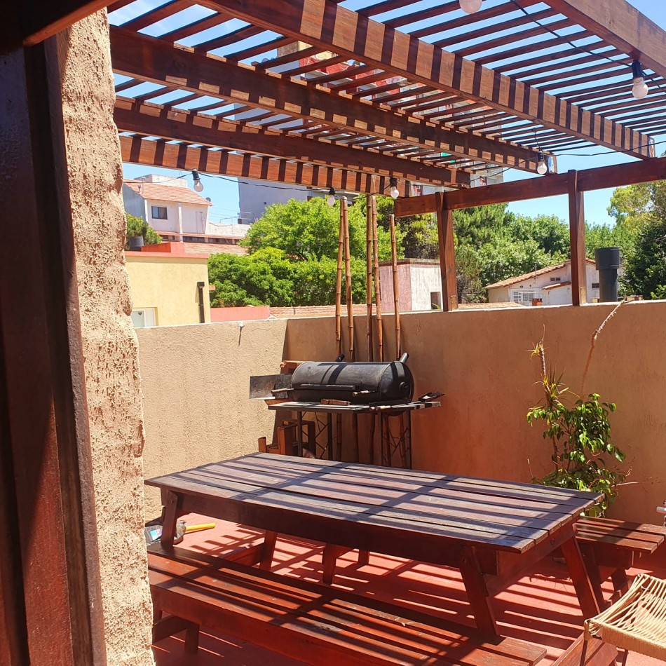 Venta  depto 2 amb con amplio Patio