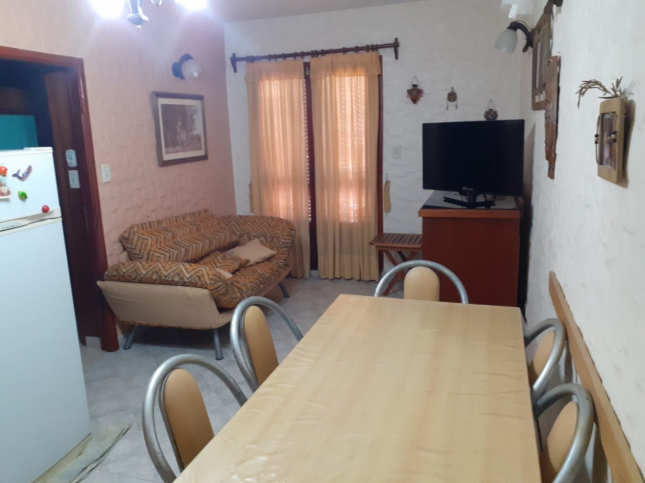 Venta lindo 2 1/2 amb con balcon a la calle