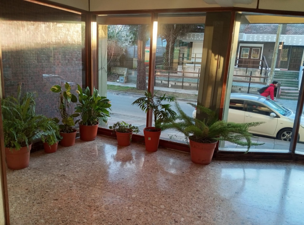 ALQ. ANUAL DEPTO 3 AMB CON GAS NATURAL