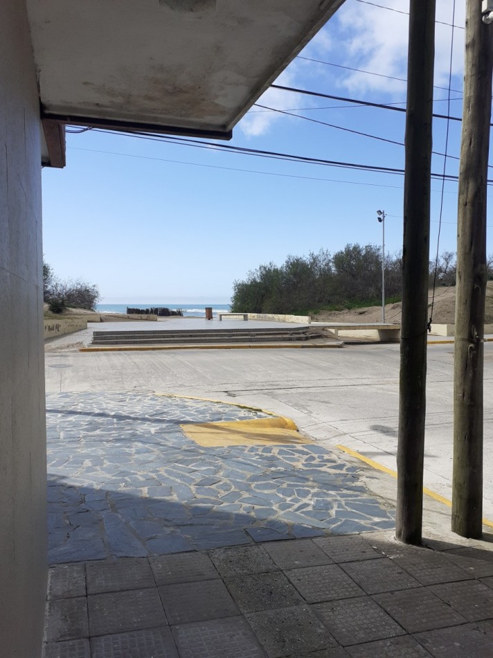 ALQ.TEMP 2 1/2 AMB CON VISTA AL MAR Y WIFI FRENTE AL MAR