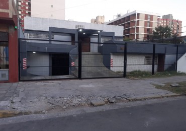Cochera Cubierta En Venta, San Bernardo