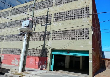 VENTA COCHERA CUBIERTA